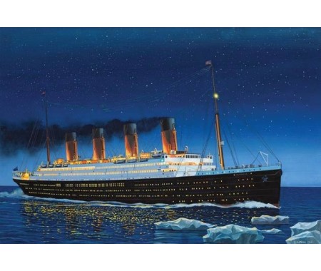 Revell - 05210 - R.M.S. Titanic  - Hobby Sector