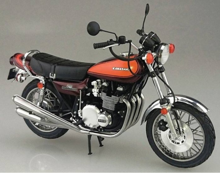 Aoshima - 052983 - Kawasaki 750RS (Z2) 1973 With Custom Parts  - Hobby Sector