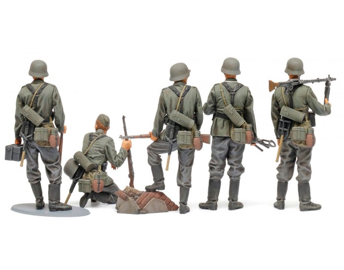 Tamiya - 35371 - Military Miniatures German Infantry Set (Mid-WWII)  - Hobby Sector