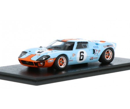 Spark - 43LM69 - Ford GT 40 J. Ickx / J. Oliver Winner 24H Le Mans 1969  - Hobby Sector