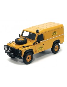 Almost Real - ALM810311 - Land Rover Defender 110 Camel Trophy Support Unit Borneo 1985  - Hobby Sector