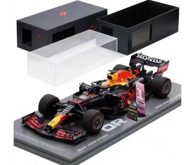 Spark - 18S609 - RED BULL RACING RB16B F1 MAX VERSTAPPEN ABU DHABI WORLD CHAMPION 2021 WITH BOARD, PITBOARD AND ACRYLIC DISPL...
