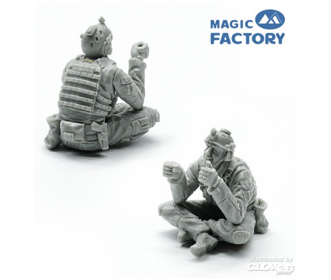 Magic Factory - 7501 - FIM-92 STINGER / FGM-148 JAVELIN OPERATORS SET  - Hobby Sector